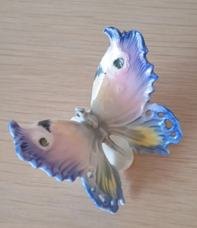 Porcelánový motýl Karl Ens