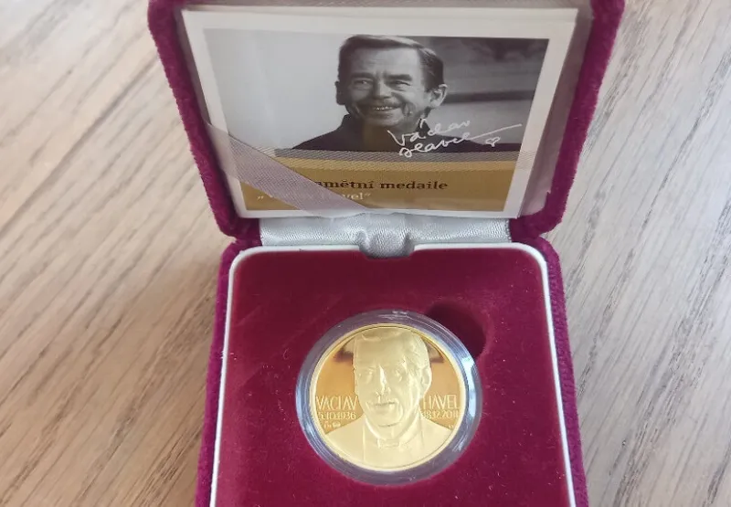 Zlatá pamětní medaile Václav Havel 2012 1/2oz 999,9 Au proof