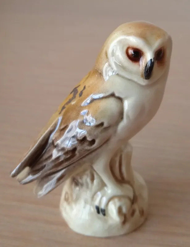 Porcelánová soška sova Goebel